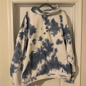 Comfrt Blue and White Tie-Dye Hoodie